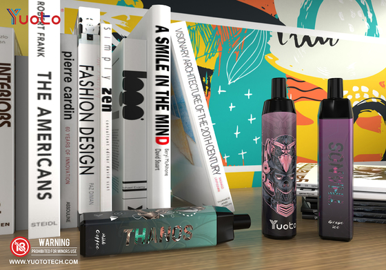 Strawberry Watermelon Ice 5000 Puffs Vape Pod dùng một lần Yuoto Thanos Lưới cuộn 14ml Pin Ejuice 650mAh từ Trung Quốc